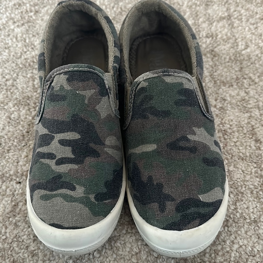 Camo Slides